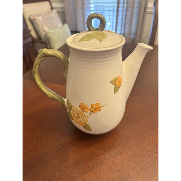 Metlox Sculptured Zinnia Coffee Pot With Lid POPPYTRAIL - Picture 2 of 12